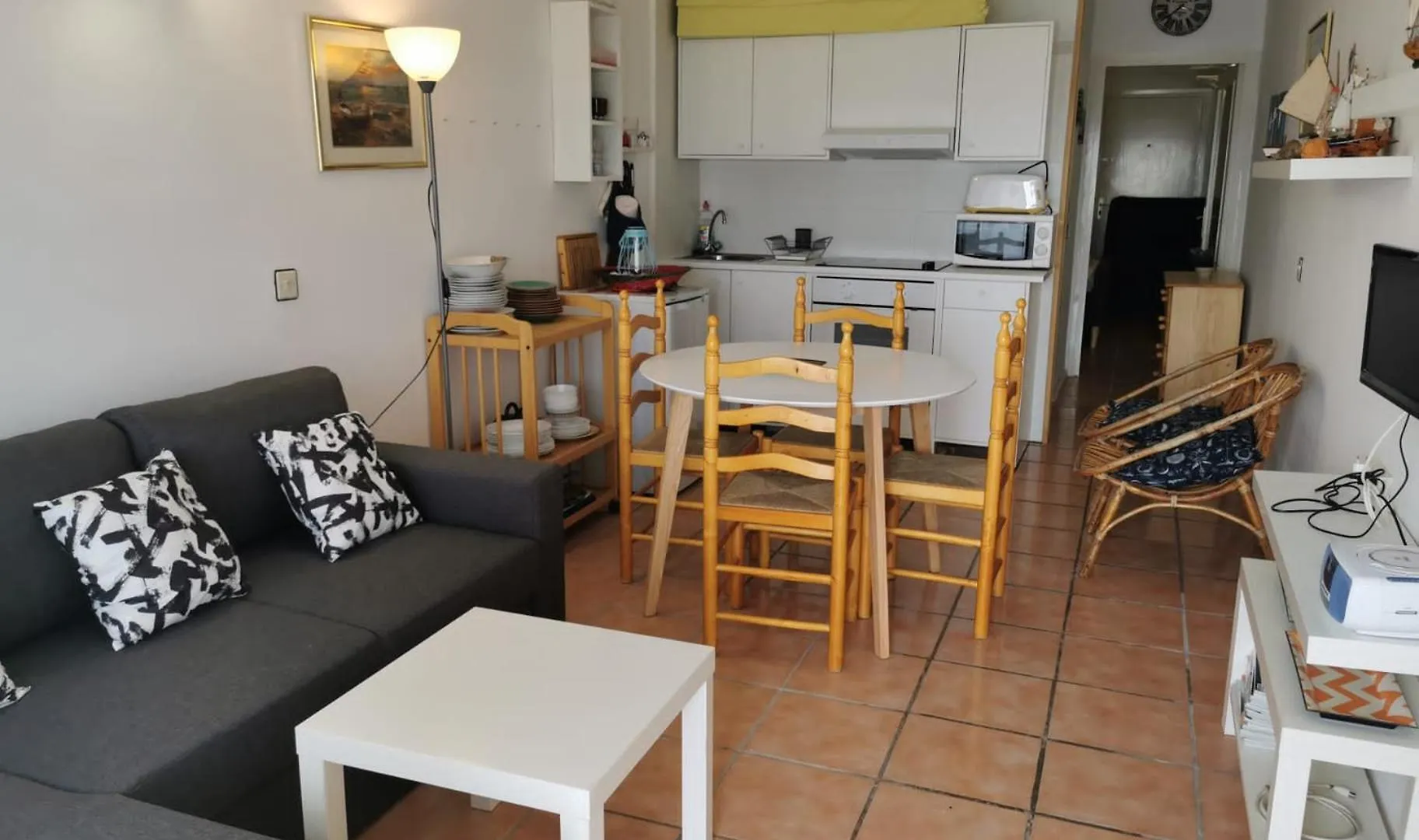 Apartamento En Zona Privilegiada Con Encanto روساس 0*,  إسبانيا